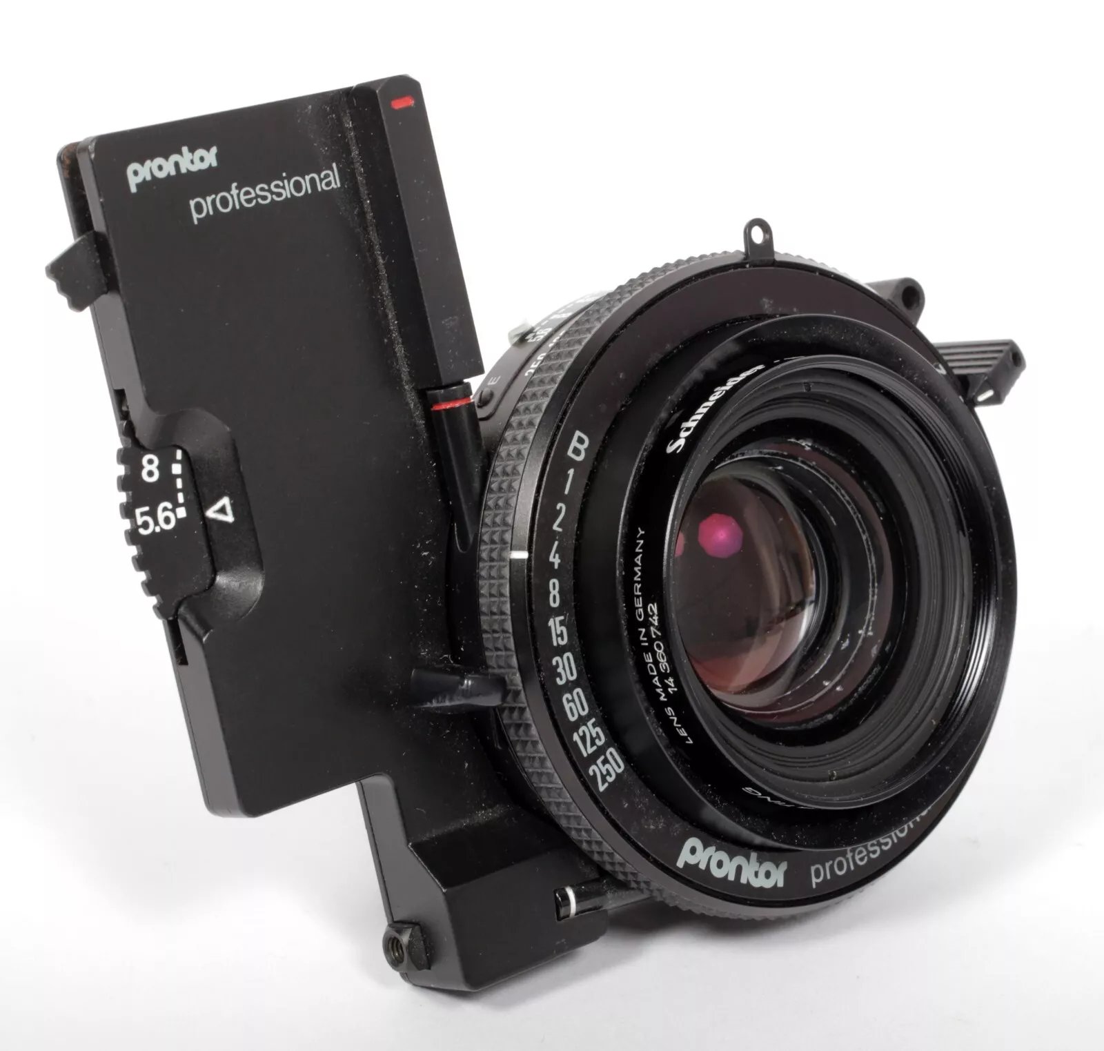 Schneider Symmar S MC 135mm F5.6 lens in Prontor Pro #S01 Schneider Symmar S MC 135mm F5.6 lens in Prontor Pro #S01